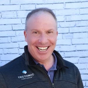 Meet your Posher, Morris